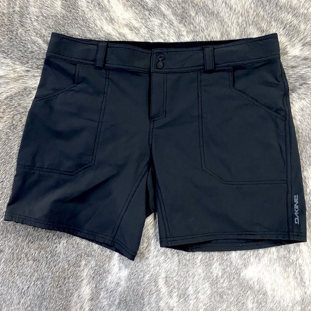 DAKINE Black Faye Shorts EUC Sz XL